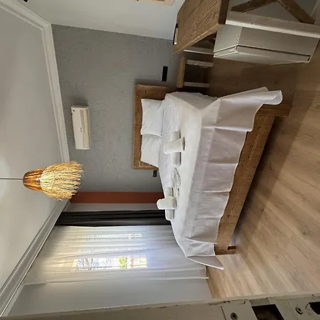Gerence By Lamira Bed & Breakfast *